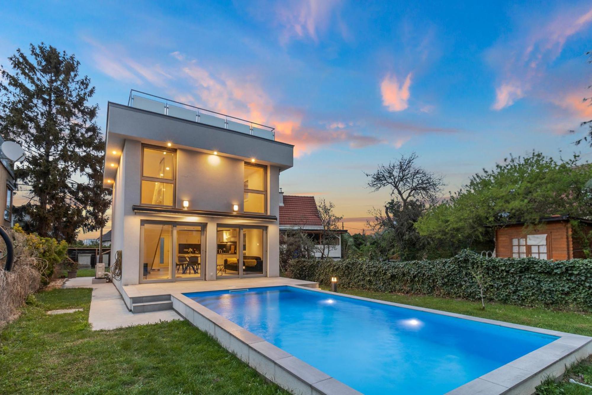 Villa Jaeger Mit Pool In Wien Exterior photo